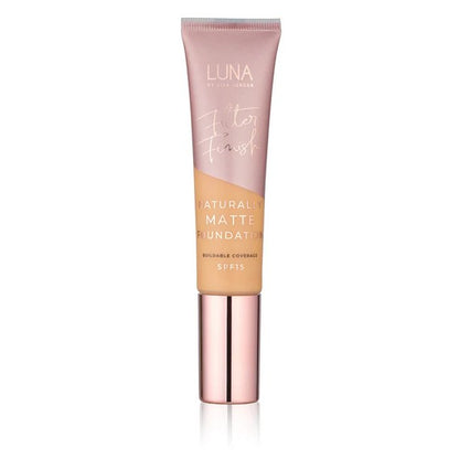 Luna By Lisa Matte Foundation Medium